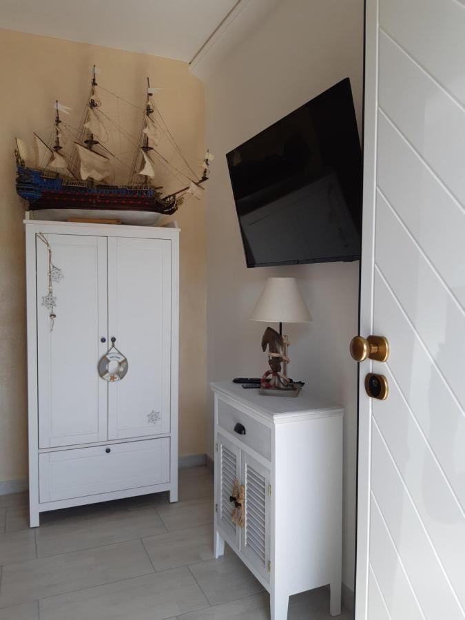 Soleil Royal Piano Terra Apartment Viareggio Exterior foto